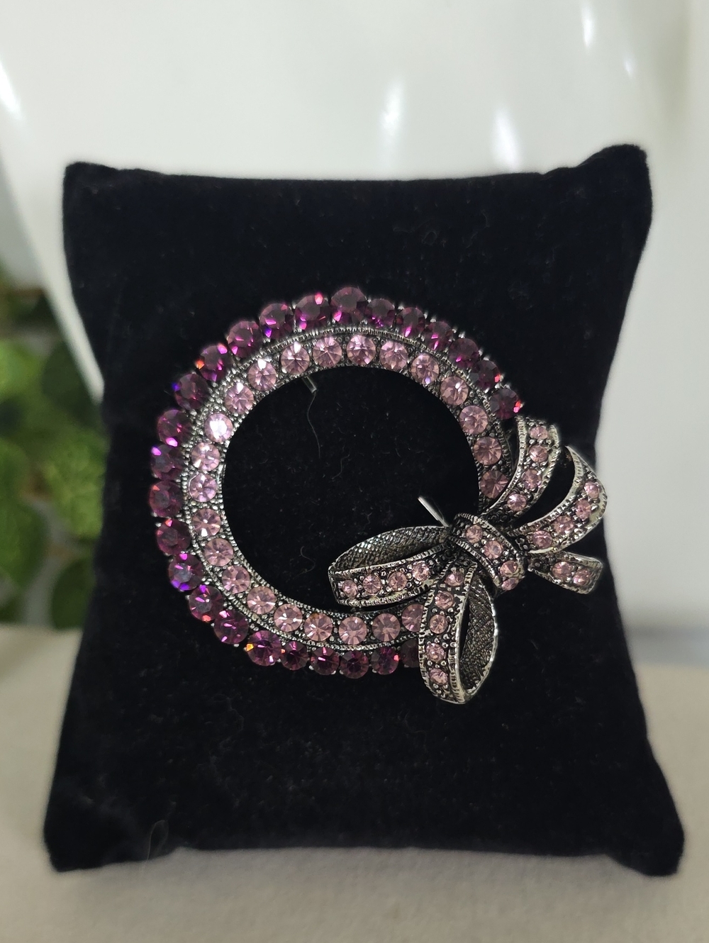 SNK Vintage Silver Purple Pink Rhinestone Wreath Bow Brooch Pin